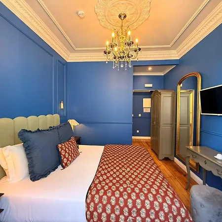 招待所 Solar Dos Poetas 3*