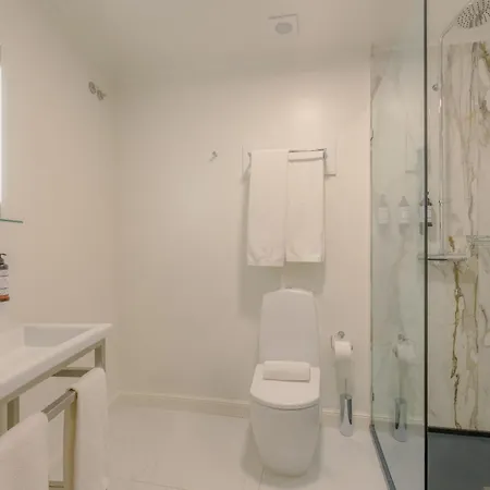 Solar Dos Poetas בית הארחה 3*