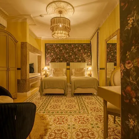Solar Dos Poetas Guest house Lisbon